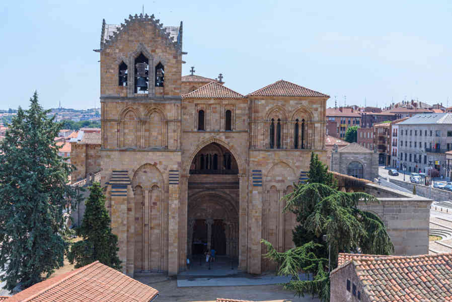 Ávila 042 - basílica de San Vicente.jpg